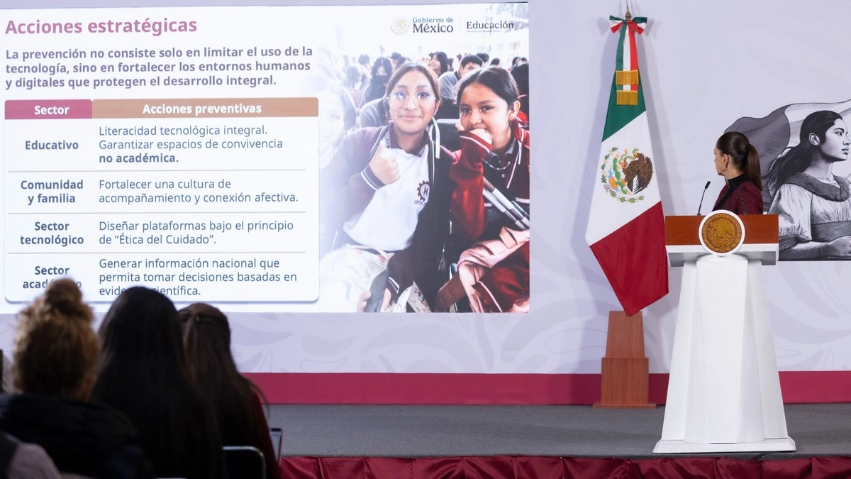 SEP va por regulación del uso de celulares y redes sociales en escuelas 